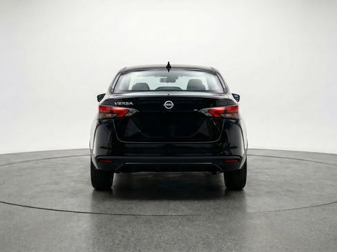 Used 2025 Nissan Versa SV FWD image 7