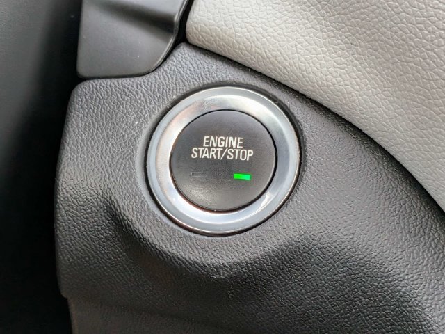 Used 2020 Chevrolet Equinox LS w/ LPO, Floor Liner Package FWD image 29