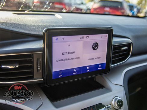 Used 2023 Ford Explorer XLT w/ Equipment Group 202A image 35