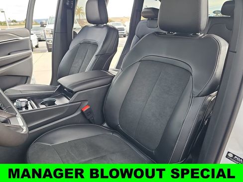 New 2026 Jeep Grand Cherokee Altitude AWD/4WD image 15
