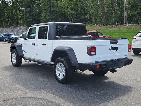Used 2020 Jeep Gladiator Sport w/ Quick Order Package 24S AWD/4WD image 26