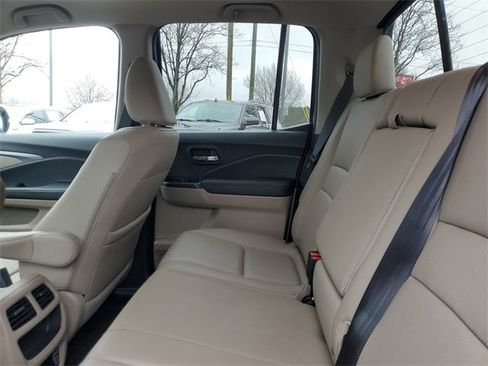 Used 2023 Honda Ridgeline RTL-E image 10