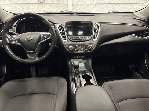 Used 2022 Chevrolet Malibu RS image 10