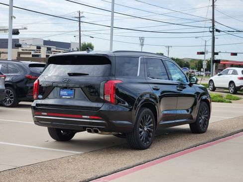 Used 2025 Hyundai Palisade Calligraphy AWD/4WD image 3