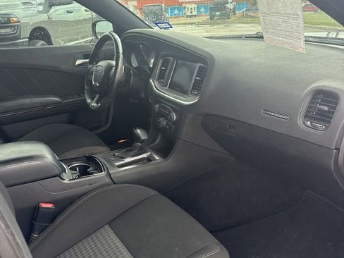 Used 2022 Dodge Charger GT w/ Blacktop Package RWD image 17