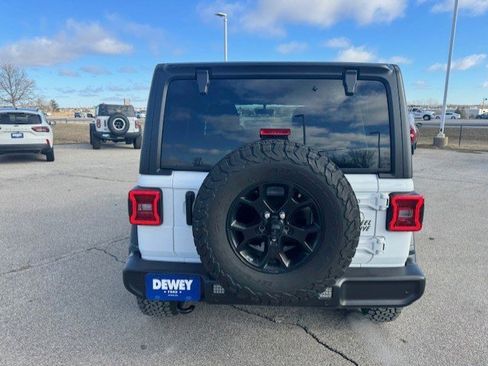 Used 2021 Jeep Wrangler Unlimited Sport image 7