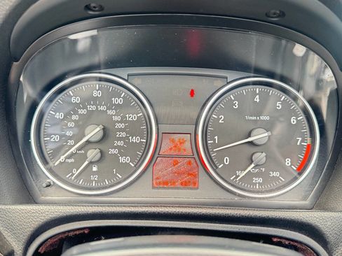 Used 2009 BMW 328i Convertible image 17