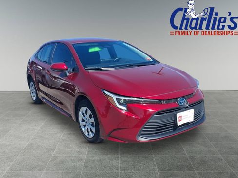 Certified 2023 Toyota Corolla LE FWD image 3