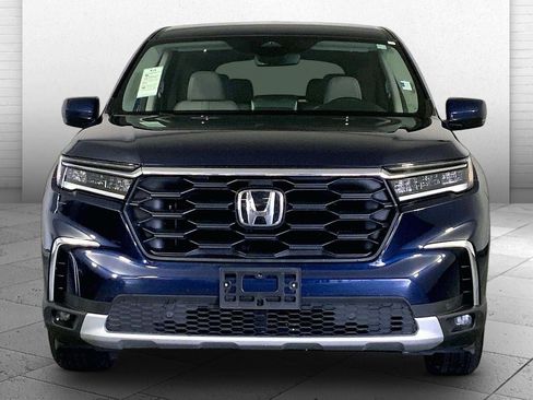 Used 2025 Honda Pilot EX-L image 2