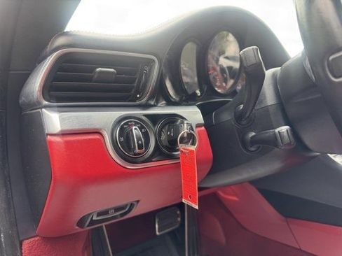 Used 2016 Porsche 911 Turbo image 17