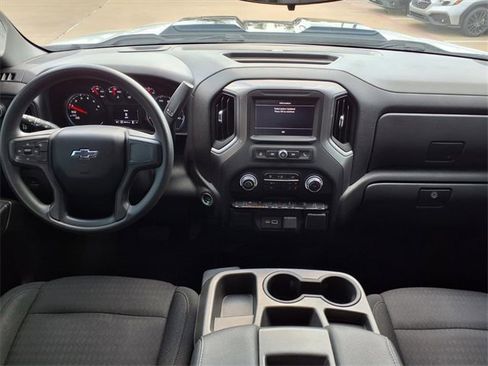 Used 2022 Chevrolet Silverado 1500 Custom Trail Boss w/ LPO, Dark Essentials Package image 5