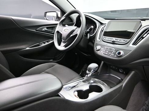 Used 2024 Chevrolet Malibu LT FWD image 15