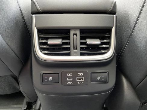 Used 2023 Subaru Outback Limited AWD/4WD image 24