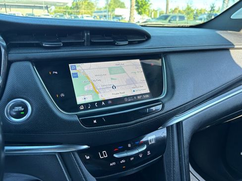 Used 2023 Cadillac XT5 Premium Luxury FWD image 10