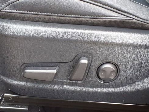 Used 2022 Kia Seltos SX image 9