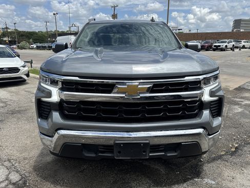 Used 2024 Chevrolet Silverado 1500 LT RWD image 8