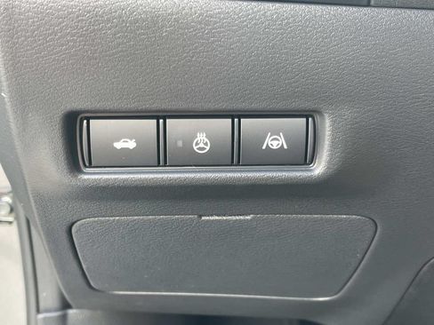 New 2026 Nissan Sentra SR w/ SR Premium Package FWD image 31