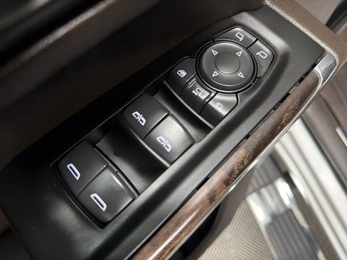 Used 2023 GMC Sierra 2500 Denali image 17