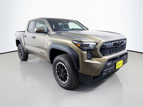 New 2026 Toyota Tacoma TRD Off-Road AWD/4WD image 3