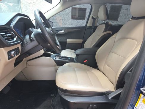 Used 2020 Ford Escape Titanium w/ Titanium Premium Package 2.0 image 26