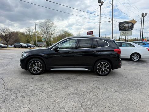 Used 2021 BMW X1 xDrive28i w/ Convenience Package AWD/4WD image 2
