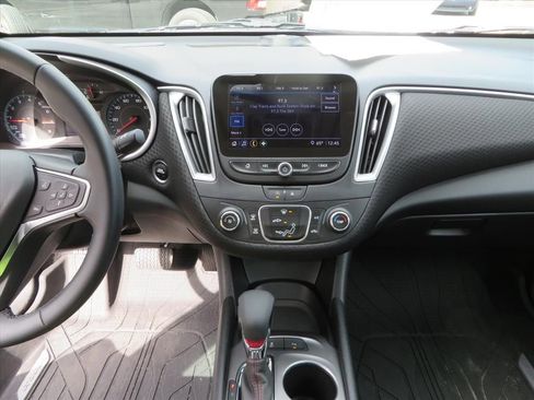 Used 2025 Chevrolet Malibu RS w/ LPO, Floor Liner Package image 21