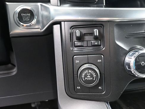 Used 2022 Ford F150 Lariat w/ Equipment Group 502A High image 33