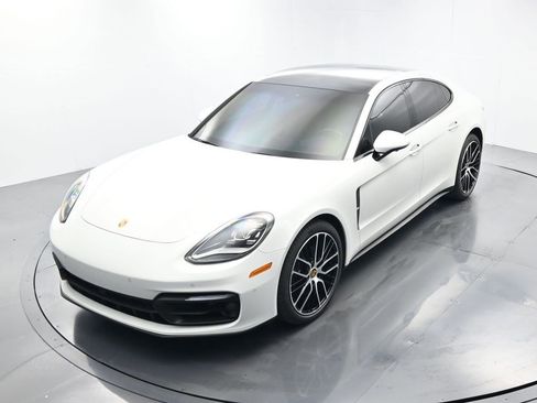 Certified 2023 Porsche Panamera Platinum Edition image 35