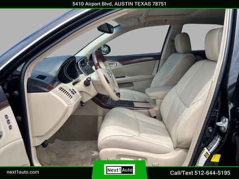 Used 2011 Toyota Avalon Limited FWD image 19