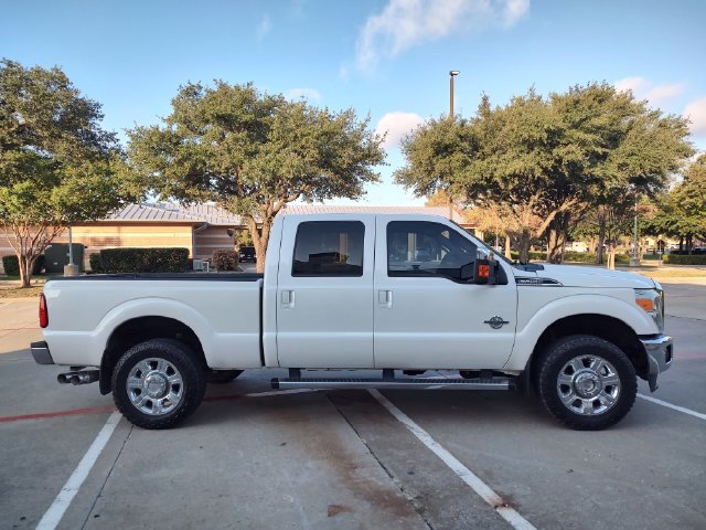 Used 2016 Ford F250 Lariat w/ Lariat Ultimate Package AWD/4WD image 2