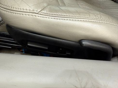 Used 2000 Chevrolet Corvette Convertible w/ Memory Pkg image 12