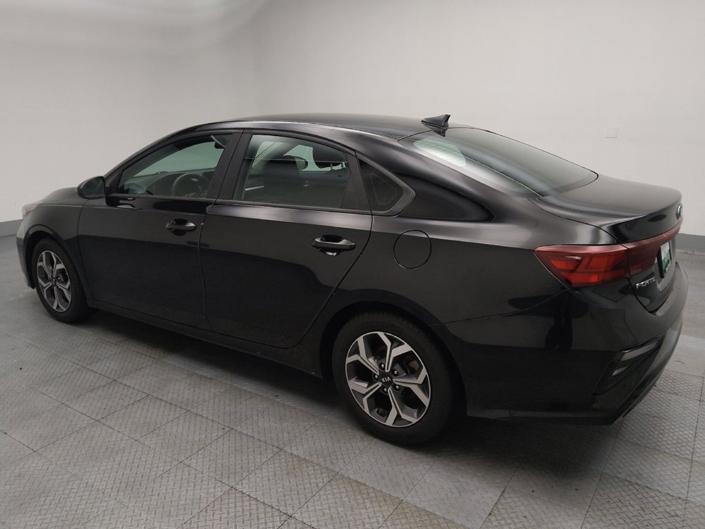 Used 2019 Kia Forte LXS FWD image 3