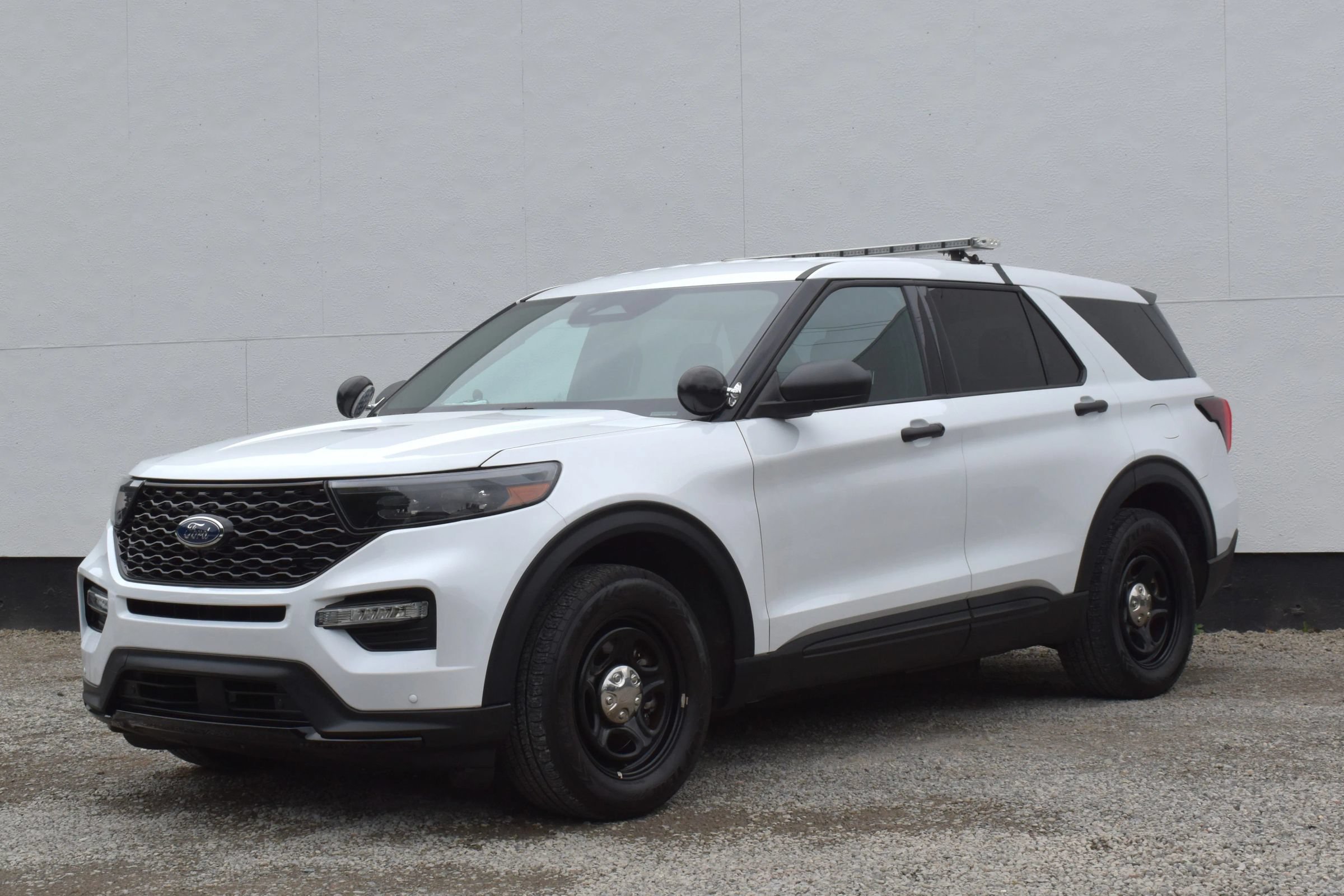 Used 2025 Ford Explorer 4WD Police Interceptor image 3
