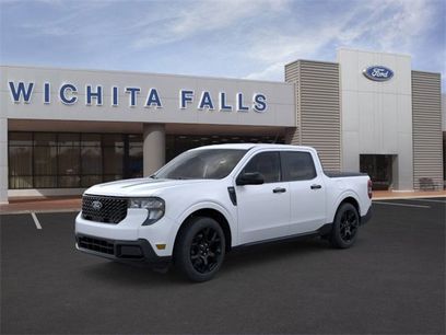 New 2025 Ford Maverick XLT w/ Black Appearance Package