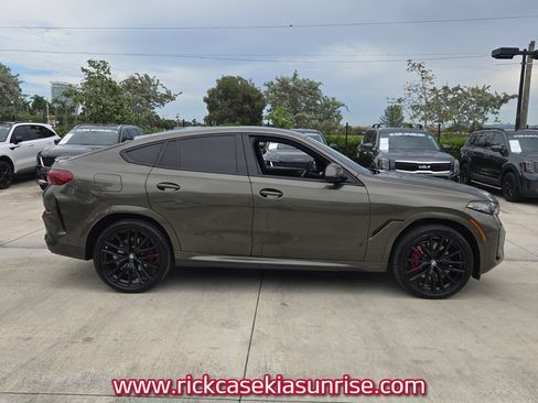 Used 2024 BMW X6 xDrive40i w/ Executive Package AWD/4WD image 4