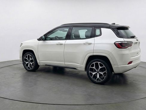Used 2025 Jeep Compass Limited AWD/4WD image 6