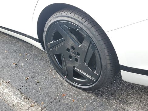 New 2026 Genesis G90 3.5T Prestige image 3