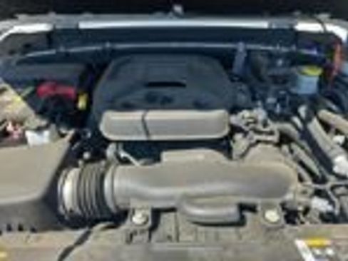 Used 2022 Jeep Wrangler Unlimited Sahara w/ Cold Weather Group AWD/4WD image 30