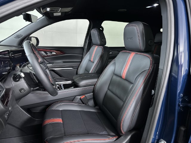 New 2027 Chevrolet Traverse RS w/ LPO, Floor Liner Package FWD image 21