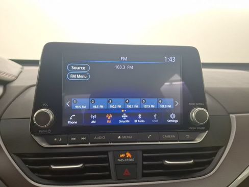 Used 2025 Nissan Altima 2.5 SR FWD image 23