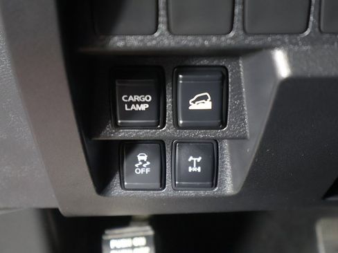 Used 2024 Nissan Frontier PRO-4X w/ Off-Road Protection Package image 29