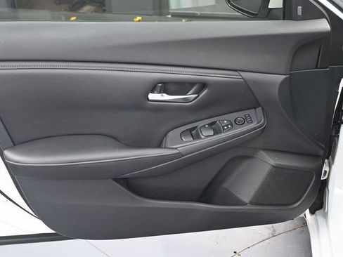 Used 2020 Nissan Sentra S image 9