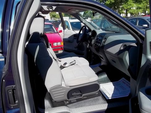 Used 2004 Ford F150 XL RWD image 3