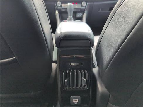 Used 2025 Jeep Compass Latitude AWD/4WD image 28