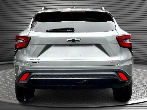 Used 2024 Chevrolet Trax RS w/ Driver Confidence Package image 5