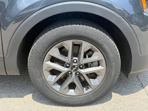 Used 2024 Kia Telluride LX FWD image 10