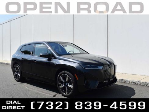Used 2024 BMW iX xDrive50 w/ Sport Package AWD/4WD image 1