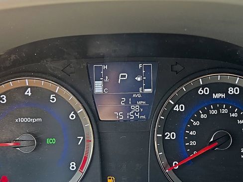 Used 2017 Hyundai Accent SE FWD image 25