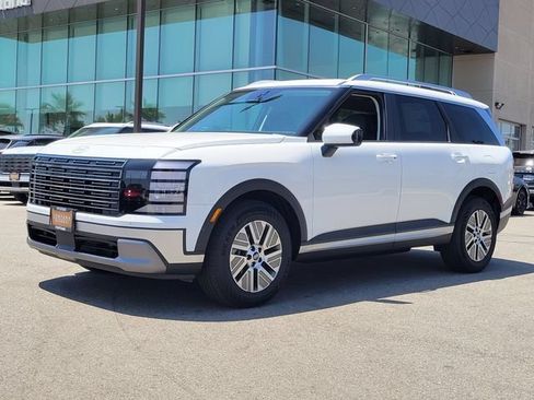 New 2026 Hyundai Palisade FWD Hybrid image 2
