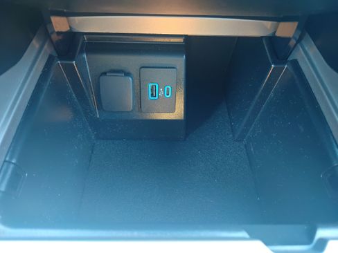 Used 2023 Ford Explorer ST-Line w/ Class IV Trailer Tow Package image 21